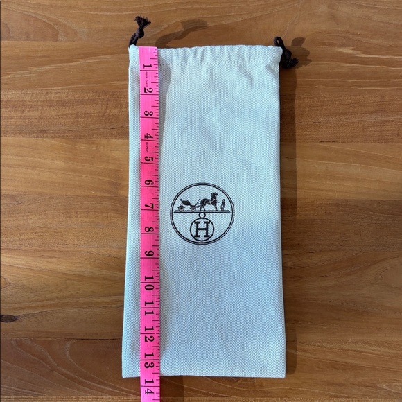 Hermès Logo Drawstring Pouch - Picture 5 of 6